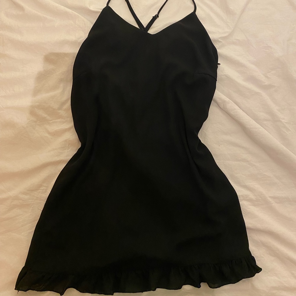 Lulu’s black slip dress